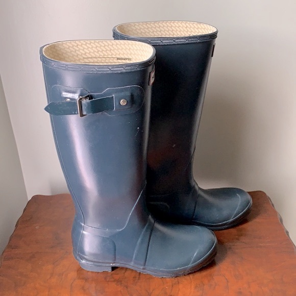 Hunter Tall Blue Rubber Rain Boots 7 - Picture 6 of 12